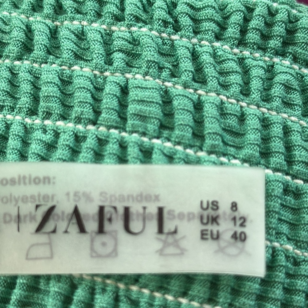NWT Zaful Two Tone Reversible Smocked String Bikini Swimwear Size Medium - Picture 8 of 9